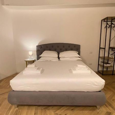 Brera Eleven Suite Deluxe Milano Exteriör bild