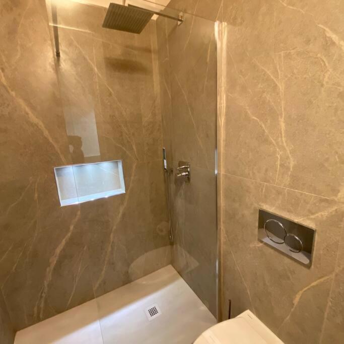 Brera Eleven Suite Deluxe Milano Exteriör bild